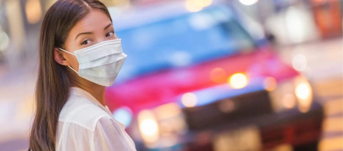 «Μάσκες και γάντια δεν περιορίζουν την μετάδοση του SARS-CoV-2» λένε οι ειδικοί